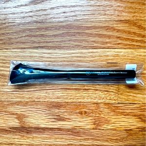 Savy Minerals by Young Living Angled Bronzer Brush